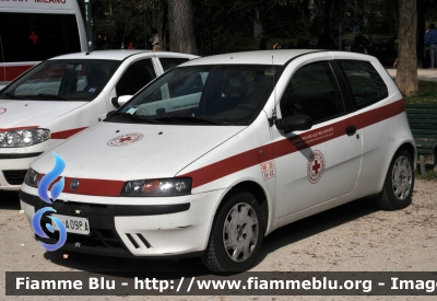 Fiat Punto II serie
Croce Rossa Italiana
Comitato Locale Milano Est Peschiera Borromeo Rodano Pantigliate
CRI A098A
Parole chiave: Lombardia (MI) Servizi_sociali Fiat Punto_IIserie CRIA098A