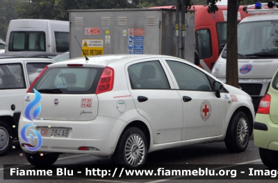 Fiat Grande Punto
Croce Rossa Italiana
Comitato Locale di Piana Pistoiese PT
Allestita MAF
CRI 284AB

Parole chiave: Reas_2013 Toscana (PT) Servizi_sociali Fiat Grande Punto CRI284AB