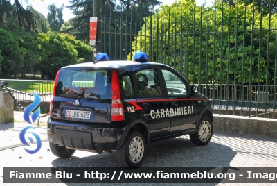 Fiat Nuova Panda 4x4 II serie
Carabinieri
CC DG523
Parole chiave: Fiat Nuova_Panda_4x4_IIserie CC DG523