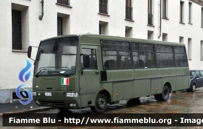 Iveco 315
Aeronautica Militare
AM AI775
Parole chiave: Festa_forze_armate_2012 Iveco 315