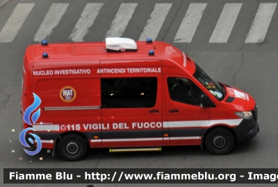 Mercedes-Benz Sprinter IV serie 
Vigili del Fuoco
Comando Provinciale di Milano
Nucleo Investigativo Antincendi Territoriale
Parole chiave: Mercedes-Benz Sprinter_IVserie 