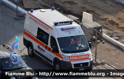 Fiat Ducato X250
Emergenza 2000 Milano
M 19
Parole chiave: Lombardia (MI) Ambulanza Fiat Ducato_x250