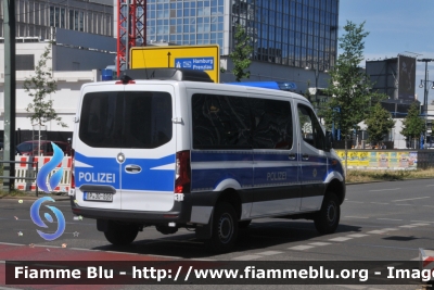 Mercedes-Benz Sprinter III serie restyle
Bundesrepublik Deutschland - Germania
Bundespolizei - Polizia di Stato
