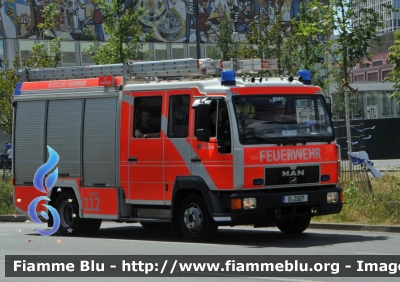 Man?
Bundesrepublik Deutschland - Germany - Germania
Berliner Feuerwehr
Parole chiave: Ambulance Ambulanza