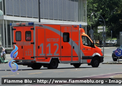 Mercedes-Benz Sprinter III serie restyle
Bundesrepublik Deutschland - Germany - Germania
Berliner Feuerwehr
Parole chiave: Ambulance Ambulanza