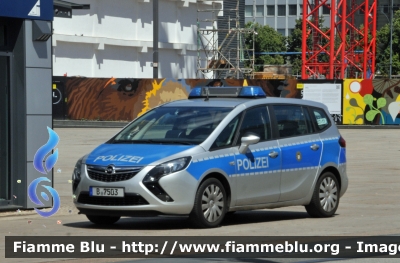 Opel Zafira Tourer III serie
Bundesrepublik Deutschland - Germania
Landespolizei Freie Stadt Berlin-
Polizia territoriale Città di Berlino
