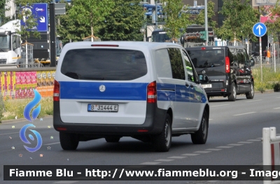 Mercedes-Benz Vito III serie 
Bundesrepublik Deutschland - Germania
Landespolizei Freie Stadt Berlin-
Polizia territoriale Città di Berlino
