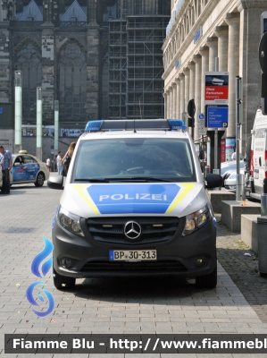 Mercedes-Benz Classe V
Bundesrepublik Deutschland - Germania
Bundespolizei - Polizia di Stato
