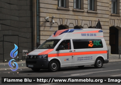 Volkswagen Transporter T6
Bundesrepublik Deutschland - Germany - Germania
ABC Ambulance Berlin
Parole chiave: Ambulance Ambulanza