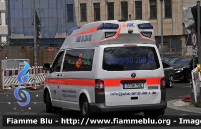 Volkswagen Transporter T6
Bundesrepublik Deutschland - Germany - Germania
ABC Ambulance Berlin
Parole chiave: Ambulance Ambulanza