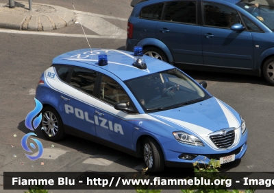 Lancia Nuova Delta
Polizia di Stato
 Reparto Prevenzione Crimine
 POLIZIA H9040
