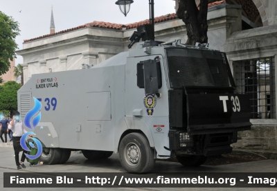 Mercedes-Benz Actros
Türkiye Cumhuriyeti - Turchia
Polis - Polizia
