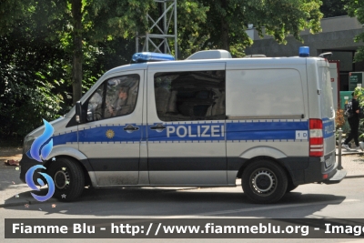 Mercedes-Benz IV serie
Bundesrepublik Deutschland - Germania
Landespolizei Freie Stadt Berlin-
Polizia territoriale Città di Berlino
