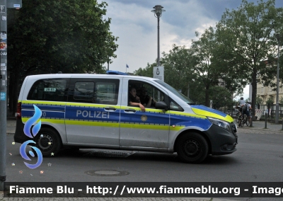 Mercedes-Benz Vito III serie 
Bundesrepublik Deutschland - Germania
Landespolizei Freie Stadt Berlin-
Polizia territoriale Città di Berlino
Parole chiave: Ambulance Ambulanza