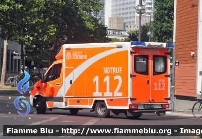 Mercedes-Benz Sprinter III serie restyle
Bundesrepublik Deutschland - Germany - Germania
Berliner Feuerwehr
Parole chiave: Ambulance Ambulanza