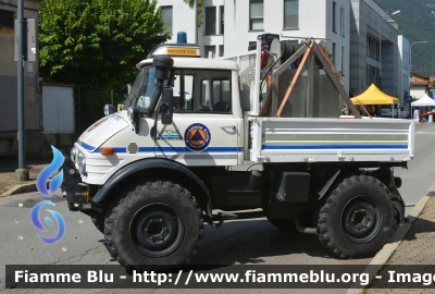 Mercedes-Benz Unimog 
Gruppo Intercomunale Protezione Civile Erba Laghi CO
Parole chiave: Lombardia (CO) Protezione Civile Mercedes-Benz Unimog 