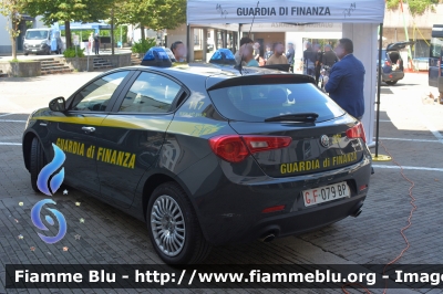 Alfa Romeo Nuova Giulietta
Guardia di Finanza
Allestimento NCT Nuova Carrozzeria Torinese
Decorazione Grafica Artlantis
GdiF 079BP
Parole chiave: Alfa-Romeo Nuova_Giulietta GdiF079BP