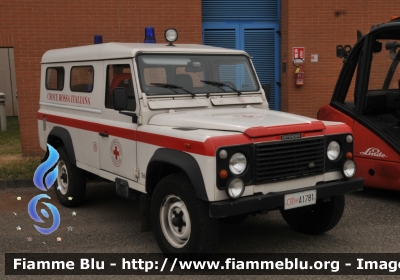 Land Rover Defender 110
Croce Rossa Italiana
Comitato Comitato Locale Soragna PR
CRI A1781
Parole chiave: Emilia_Romagna (PR) Protezione_civile Land-Rover Defender_110 CRIA1781