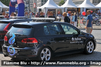 Volkswagen Golf VI serie
Koninkrijk België - Royaume de Belgique - Königreich Belgien - Belgio
Police Locale Bruxelles Capitale Ixelles - Brussel Hoofdstad Elsene
Mezzo a bassa visibilità
