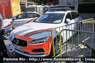 Volvo V60
Koninkrijk België - Royaume de Belgique - Königreich Belgien - Belgio
Police Fédérale
Wegpolitie - Polizia Stradale
