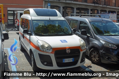 Fiat Doblò III serie
Associazione volontaria LarioSoccorso Erba CO
Parole chiave: Lombardia (CO) Servizi_sociali Fiat Doblò_IIIserie