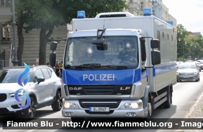 DAF LF
Bundesrepublik Deutschland - Germania
Landespolizei Freie Stadt Berlin-
Polizia territoriale Città di Berlino
