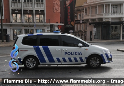 Volkswagen Touran III serie
Portugal - Portogallo
Polícia de Segurança Pública
Polizia di Stato
