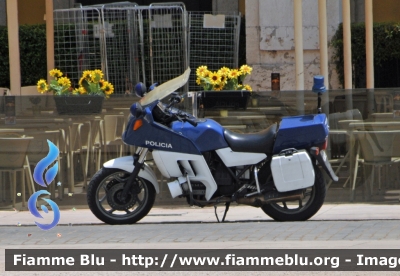 Bmw ?
Portugal - Portogallo
Polícia de Segurança Pública
Polizia di Stato
