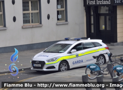 Hyundai i30
Éire - Ireland - Irlanda
An Garda Sìochàna
