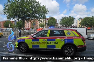 Audi Q7
Éire - Ireland - Irlanda
An Garda Sìochàna
