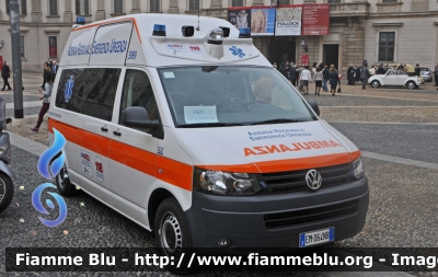 Volkswagen Transporter T5 Restyle
AREU 118
 Regione Lombardia
 3989
Allestito MAF
Parole chiave: Lombardia Volkswagen Transporter_T5_Restyle Ambulanza