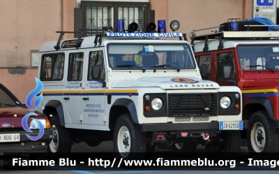 Land Rover Defender 110
Protezione Civile Roberto Bernardinello Dolceacqua IM
Parole chiave: Liguria (IM) Protezione_civile Land-Rover Defender_110