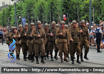 Uniforme WW I
Koninkrijk België - Royaume de Belgique - Königreich Belgien - Belgio
La Defence - Defecie - Armata Belga
