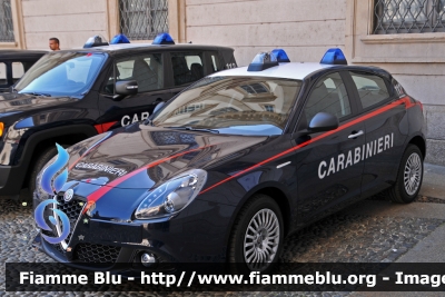 Alfa Romeo Nuova Giulietta
Carabinieri
Parole chiave: 130_ANC