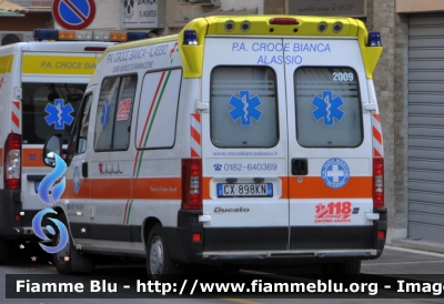 Fiat Ducato III serie
Pubblica Assistenza Croce Bianca Alassio SV
Parole chiave: Liguria (SV) Ambulanza Fiat Ducato_IIIserie