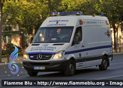 Mercedes-Benz Sprinter III serie
Portugal - Portogallo
Bombeiros Voluntários de Lisboa
Parole chiave: Ambulanza Ambulance Mercedes-Benz Sprinter_IIIserie