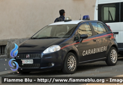 Fiat Grande Punto
Carabinieri
CC CP746
Parole chiave: Fiat Grande_Punto CCCP746