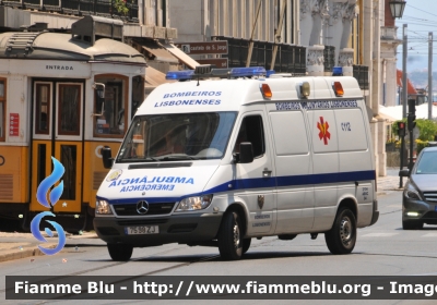 Mercedes-Benz Sprinter II serie
Portugal - Portogallo
Bombeiros Voluntários de Lisboa
Parole chiave: Ambulanza Ambulance