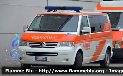 Volkswagen Transporter T5 
Croce Bianca Provinciale Bolzano
 Weisses Kreuz Landesleitung Bozen
 WK 442
 PC ZS0B7
Parole chiave: Civil_Protect_2013 Ambulanza PCZS0B7 Volkswagen Transporter_T5