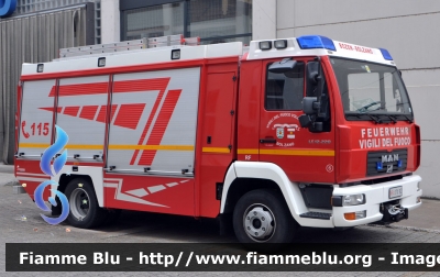 Man LE 12.220 
Vigili del Fuoco
Unione Distrettuale di Bolzano
Corpo Volontario di Bolzano Città - Stadt Bozen (BZ)
Allestimento Brandschutz
VF 17XBZ
Parole chiave: Man LE_12.220 VF17XBZ Civil_Protect_2013