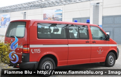 Volkswagen Transporter T5
Vigili del Fuoco
Distretto della Val Di Sole
Veicolo ospitato dal corpo di Pellizzano (TN)
VF 6A7 TN
Parole chiave: Volkswagen Transporter_T5 VF6A7TN Civil_Protect_2013