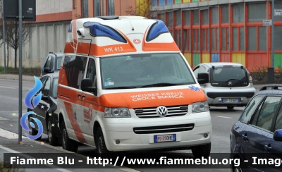 Volkswagen Transporter T5
Croce Bianca Bolzano - Weisses Kreuz Bozen 
KTW - WK413 
PC ZS0HE
Parole chiave: Civil_Protect_2013 Trentino_alto_adige (BZ) Ambulanza PCZS0HE Volkswagen Transporter_T5