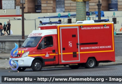 Iveco Daily IV serie restyle
France - Francia
 Brigade Sapeurs Pompiers de Paris
Parole chiave: Iveco Daily_IVserie_restyle Ambulanza