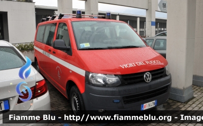 Volkswagen Transporter T5 restyle
Vigili del Fuoco
Corpo Volontario di Fondo TN
VF 3K4TN
Parole chiave: Volkswagen Transporter_T5_restyle VF3K4TN Civil_Protect_2013