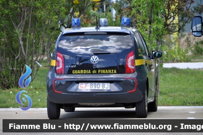 Volkswagen E-Up
Guardia di Finanza
GdF 890BJ
