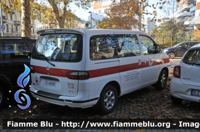 Hyundai H1
Croce Rossa Italiana
Comitato Locale di Bergamo Hinterland
CRI A2503
Parole chiave: Lombardia (BG) Servizi_sociali Hyundai H1 CRIA2503