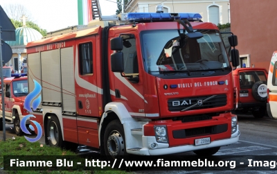 Volvo FL 280 III serie 
Vigili del Fuoco
 Comando Provinciale di Milano
 AutoPompaSerbatoio allestimento Bai
 VF 25966
Parole chiave: Volvo FL_280_IIIserie