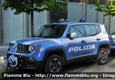 Jeep Renegade 
Polizia di Stato
Reparto Prevenzione Crimine
Decorazione grafica Artlantis
POLIZIA M2239
