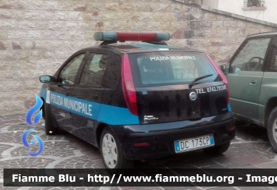 Fiat Punto III serie 
Polizia Municipale Cascia PG
Parole chiave: Umbria (PG) Polizia_Locale Fiat Punto_IIIserie