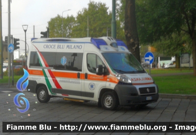 Fiat Ducato X250
Croce Blu Milano
Parole chiave: Lombardia (MI) Ambulanza Fiat Ducato_X250